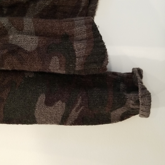 Rails jungle camo print sweater - Picture 4 of 6